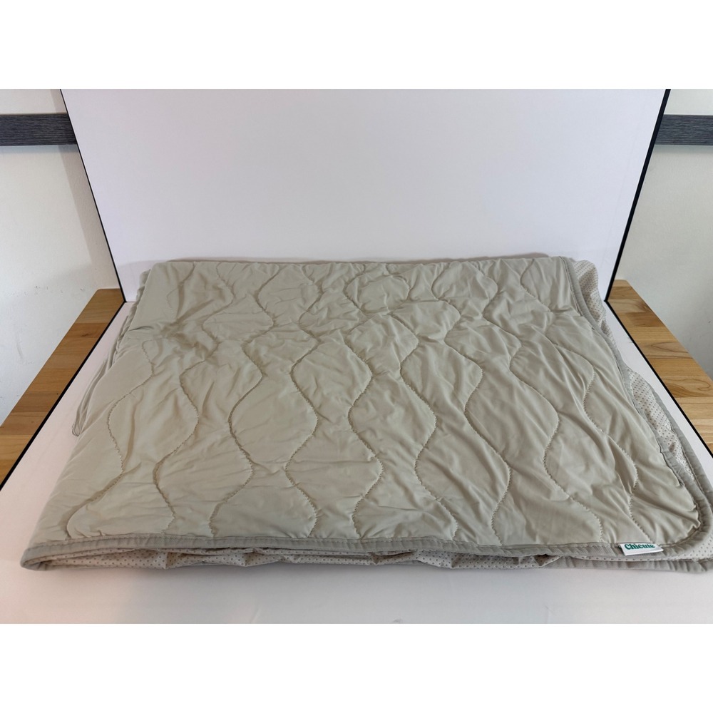 Chicute Cooling Pet Blanket Grey Quilted Non-Slip Mat 70x57 Large Dog Cat Bed